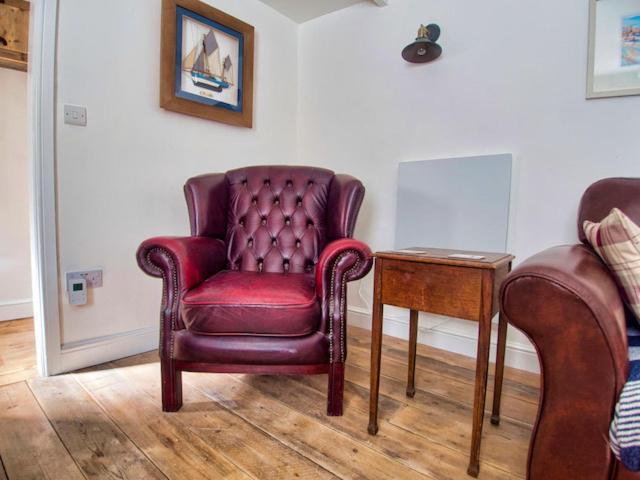 Knocker Cottage Is A 3 Bedroom Made Up Of 1 Double Bedroom And 2 Small Double Bedrooms In Small Village 10 Min To Beaches Camborne Dış mekan fotoğraf