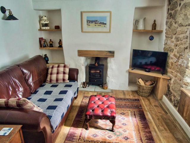 Knocker Cottage Is A 3 Bedroom Made Up Of 1 Double Bedroom And 2 Small Double Bedrooms In Small Village 10 Min To Beaches Camborne Dış mekan fotoğraf
