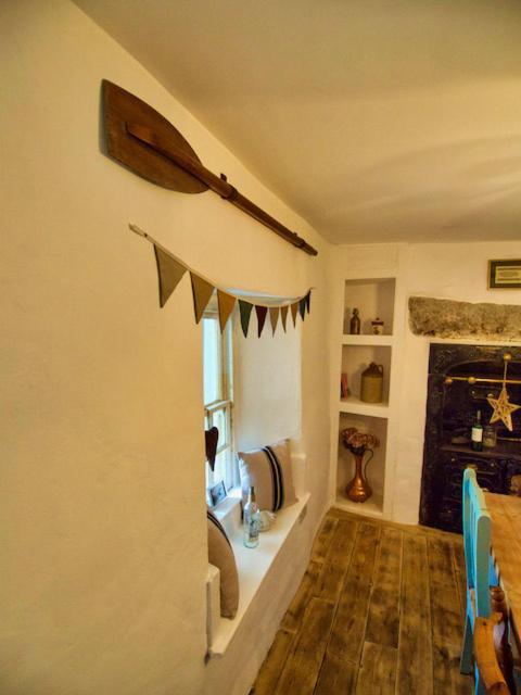 Knocker Cottage Is A 3 Bedroom Made Up Of 1 Double Bedroom And 2 Small Double Bedrooms In Small Village 10 Min To Beaches Camborne Dış mekan fotoğraf