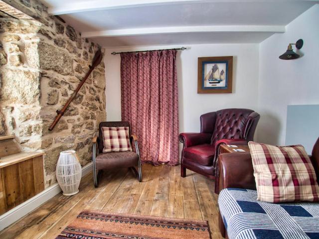 Knocker Cottage Is A 3 Bedroom Made Up Of 1 Double Bedroom And 2 Small Double Bedrooms In Small Village 10 Min To Beaches Camborne Dış mekan fotoğraf