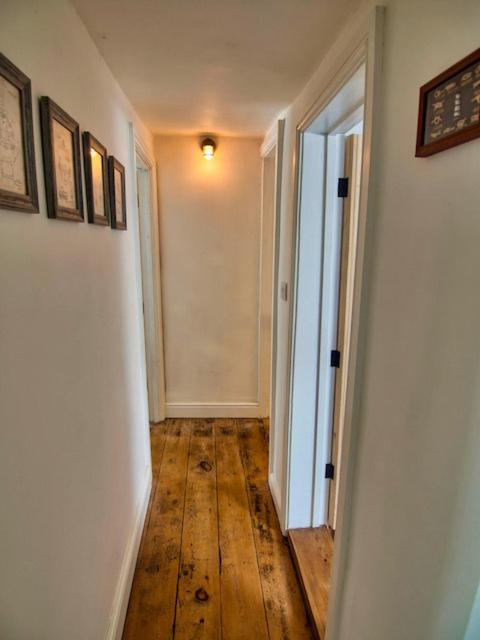 Knocker Cottage Is A 3 Bedroom Made Up Of 1 Double Bedroom And 2 Small Double Bedrooms In Small Village 10 Min To Beaches Camborne Dış mekan fotoğraf